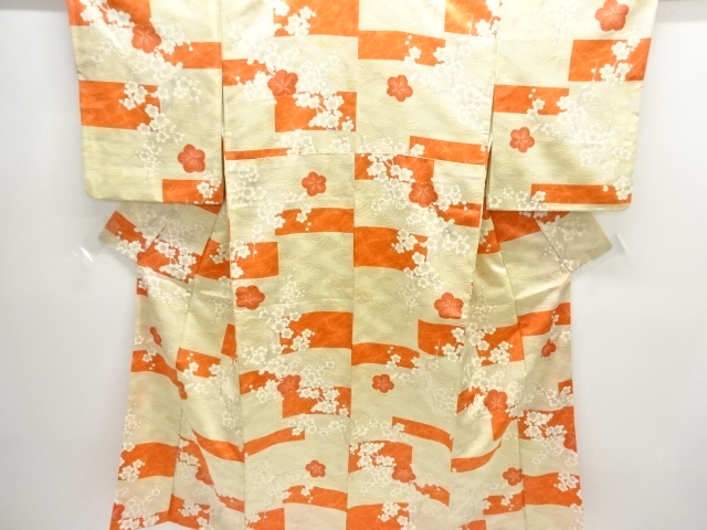 枝梅模様小紋着物